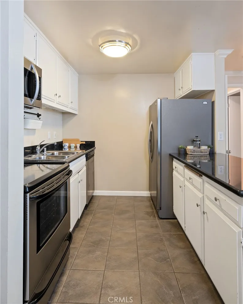 603 S Prospect Avenue 305, Redondo Beach, California 90277 home-pic-7