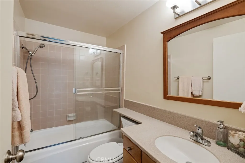 603 S Prospect Avenue 305, Redondo Beach, California 90277 home-pic-8