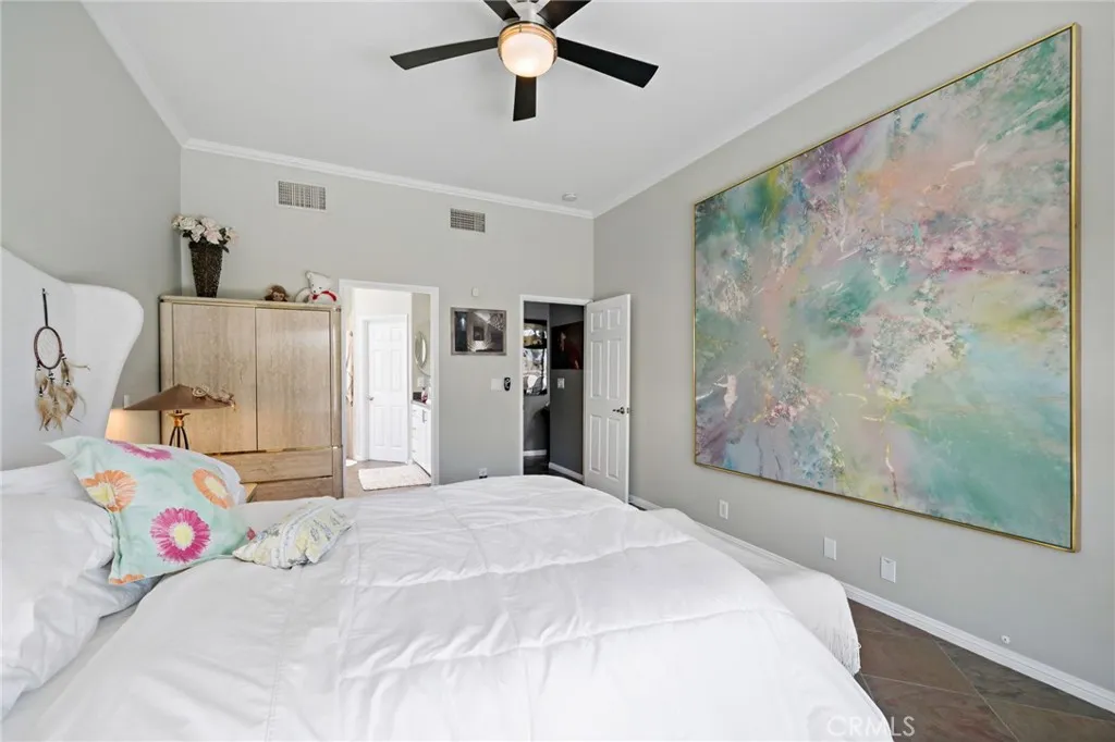 39004 Knoll View Circle, Cathedral City, California 92234 home-pic-16