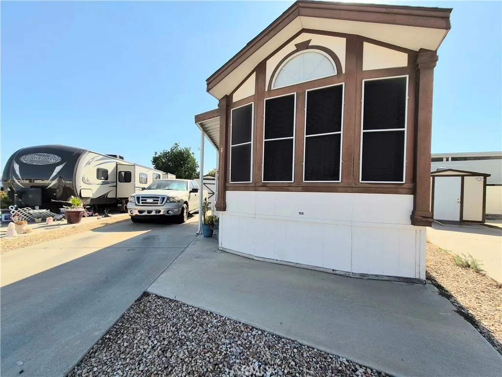1295 S Cawston Avenue 106, Hemet, California 92545, 1 Bedroom Bedrooms, ,1 BathroomBathrooms,Residential,For Sale,Cawston,SW25155776