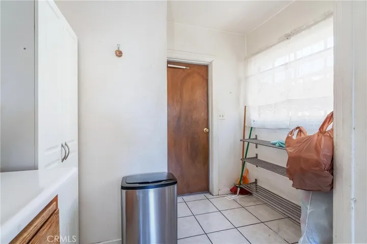 2439 California Street, Walnut Park, California 90255