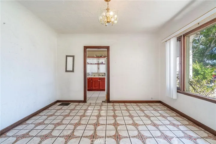 2439 California Street, Walnut Park, California 90255