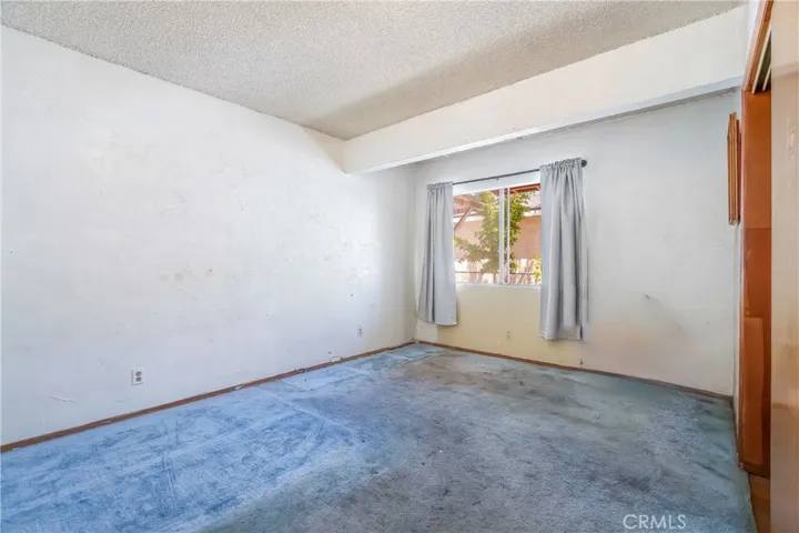 2439 California Street, Walnut Park, California 90255
