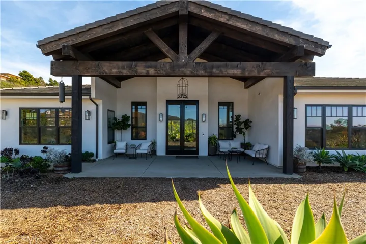 3325 Sagewood Hills Road, Vista, California 92084