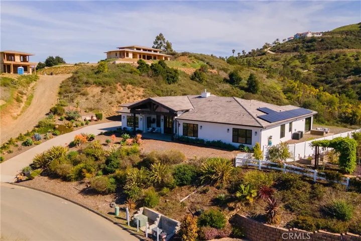 3325 Sagewood Hills Road, Vista, California 92084