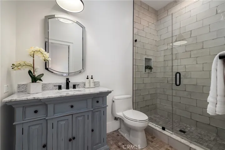 3325 Sagewood Hills Road, Vista, California 92084