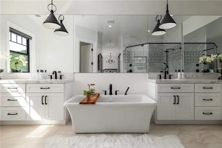3325 Sagewood Hills Road, Vista, California 92084