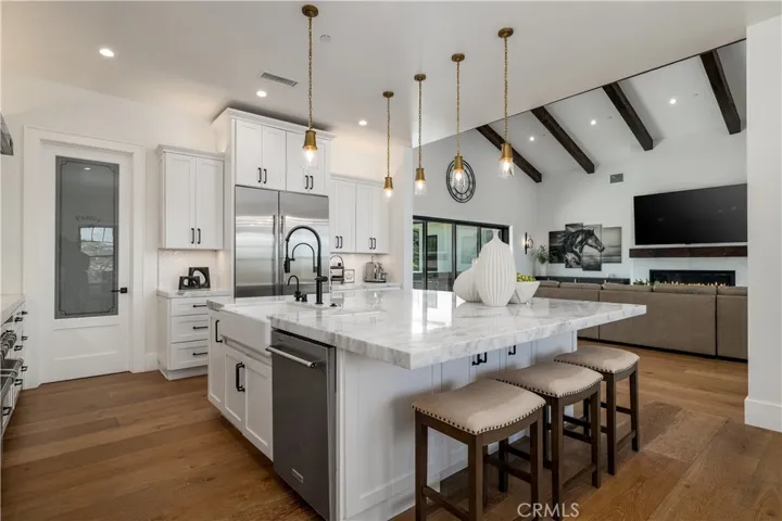 3325 Sagewood Hills Road, Vista, California 92084