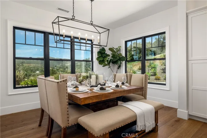 3325 Sagewood Hills Road, Vista, California 92084