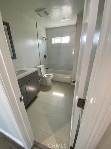 5471 Olive Avenue Rear House, Long Beach, California 90805