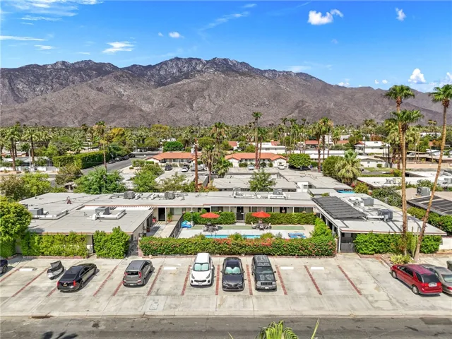 579 S Highland Drive, Palm Springs, California 92264