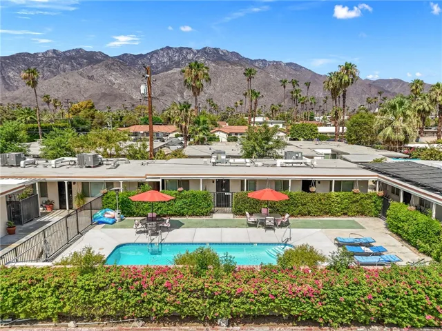 579 S Highland Drive, Palm Springs, California 92264