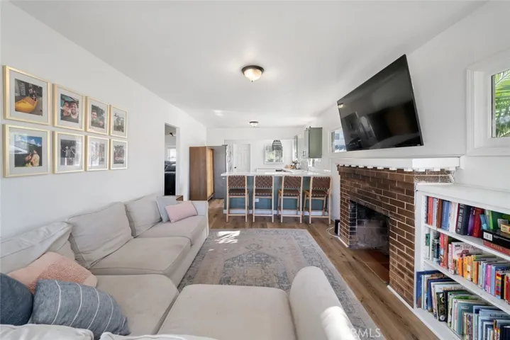 2082 Harris Street, San Luis Obispo, California 93401