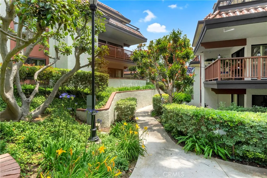 6272 Riviera Circle, Long Beach, California 90815 home-pic-7