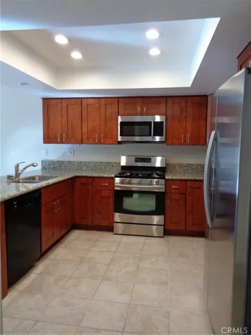 7792 Beachcomber Drive, Huntington Beach, California 92648