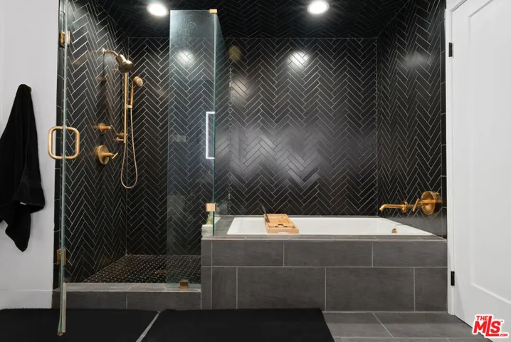 1130 S Flower Street 310, Los Angeles, California 90015