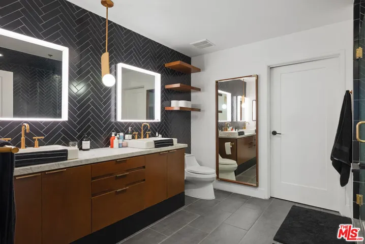 1130 S Flower Street 310, Los Angeles, California 90015