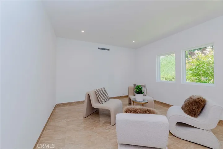 1538 Jade Street, North Tustin, California 92705