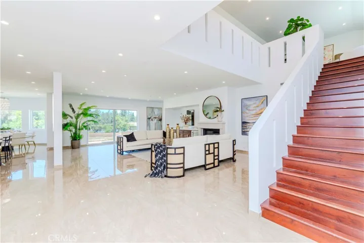 1538 Jade Street, North Tustin, California 92705
