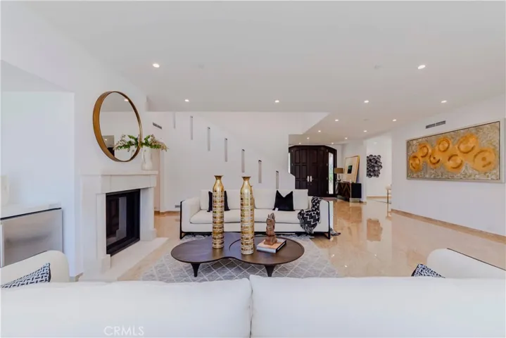 1538 Jade Street, North Tustin, California 92705