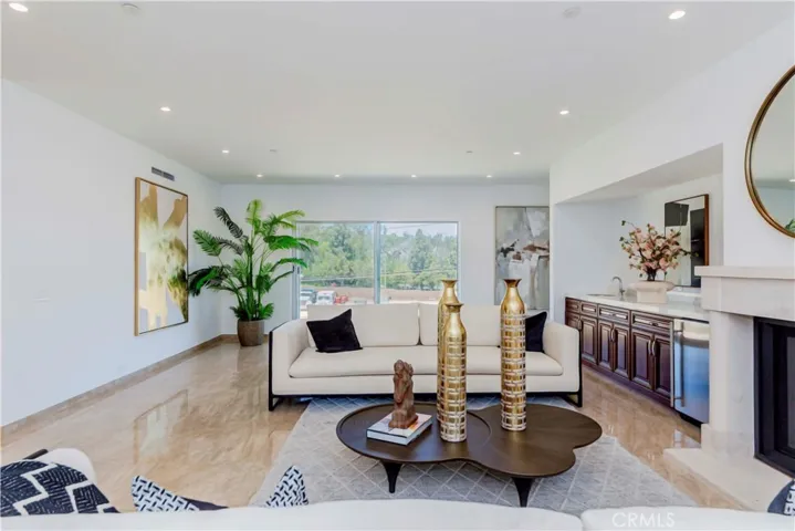 1538 Jade Street, North Tustin, California 92705