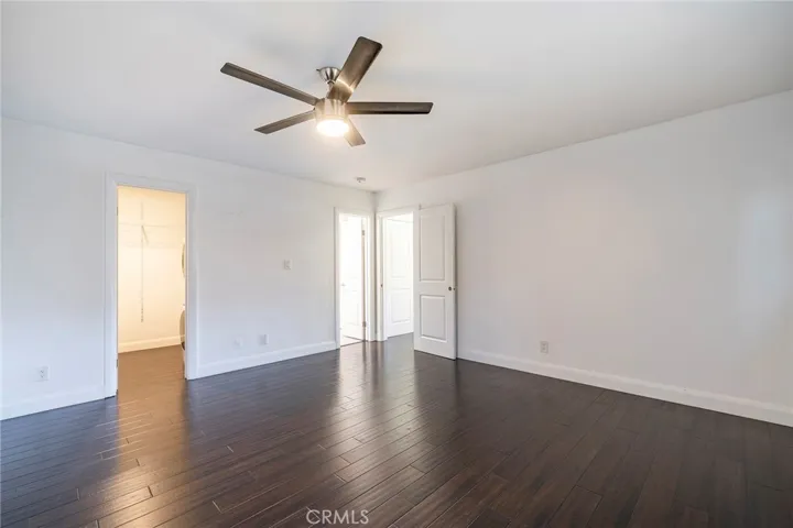 One bedroom witha a walk-in closet