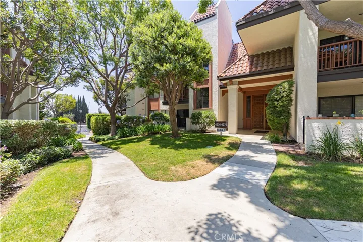 6242 Riviera Circle, Long Beach, California 90815