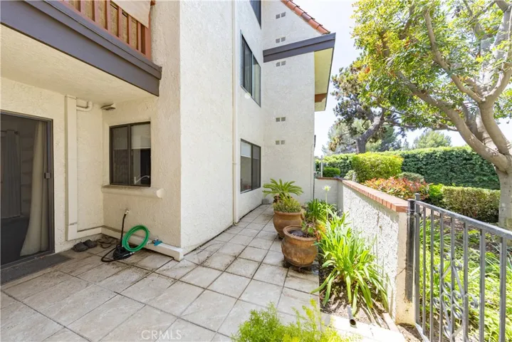 6242 Riviera Circle, Long Beach, California 90815