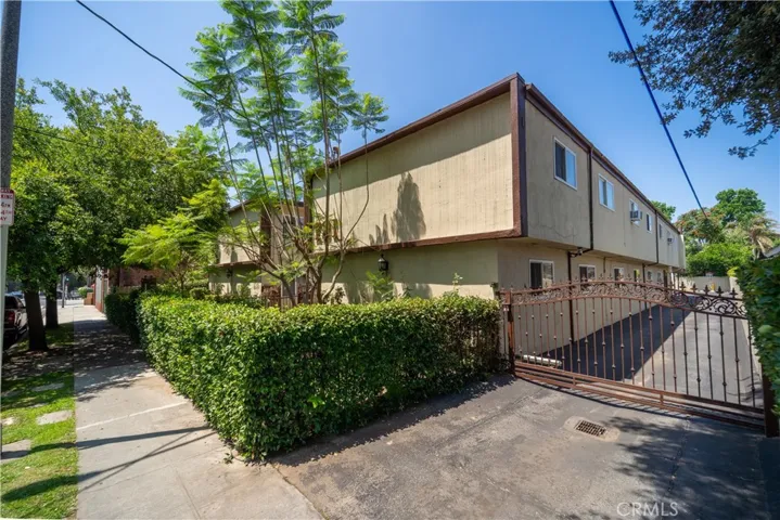 719 721 N Garfield Avenue, Pasadena, California 91104