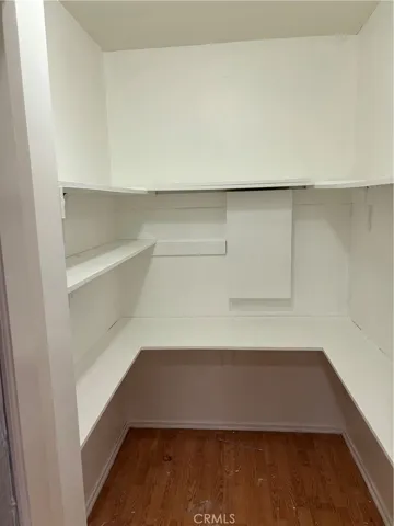 9031 Phyllis Avenue 6, West Hollywood, California 90069