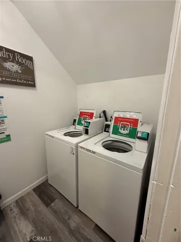9031 Phyllis Avenue 6, West Hollywood, California 90069
