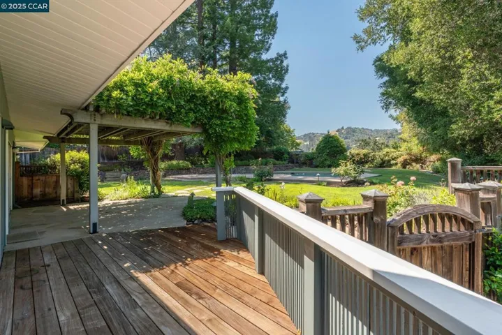 3806 Palo Alto Dr, Lafayette, California 94549