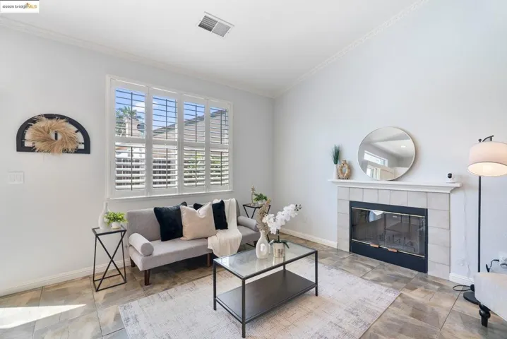 5410 Lakespring Dr, Oakley, California 94561