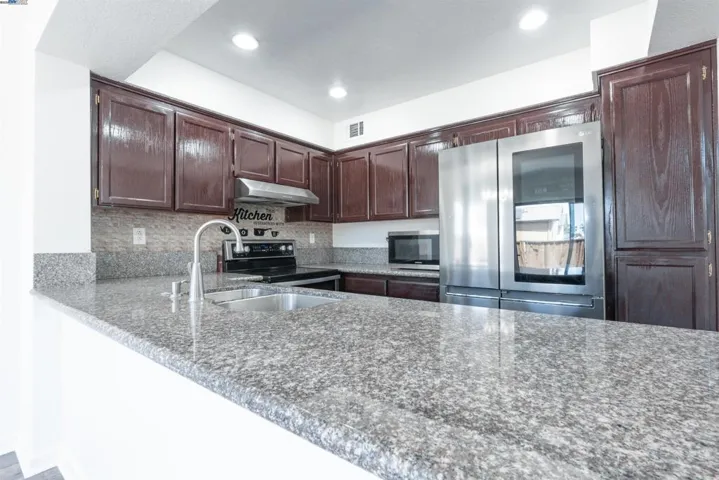 4517 Waterford Way, Oakley, California 94561