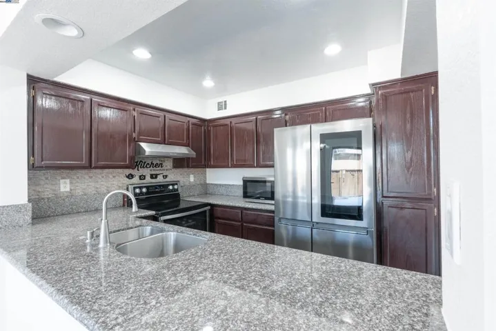 4517 Waterford Way, Oakley, California 94561