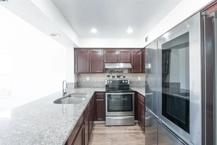 4517 Waterford Way, Oakley, California 94561