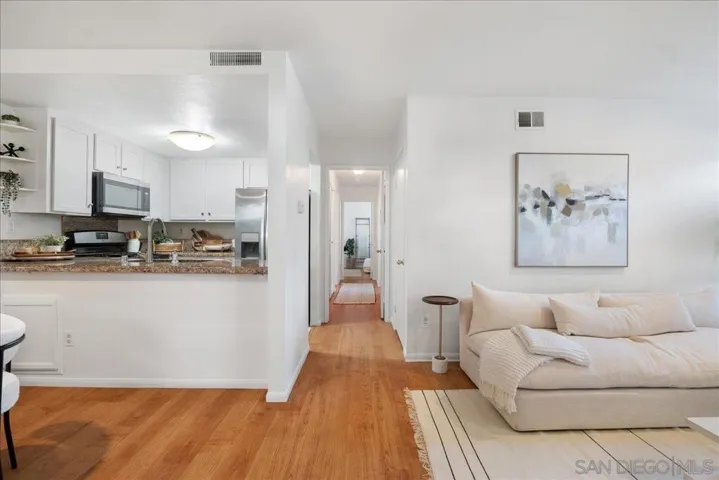 1941 Wellington Ln 7, Vista, California 92081