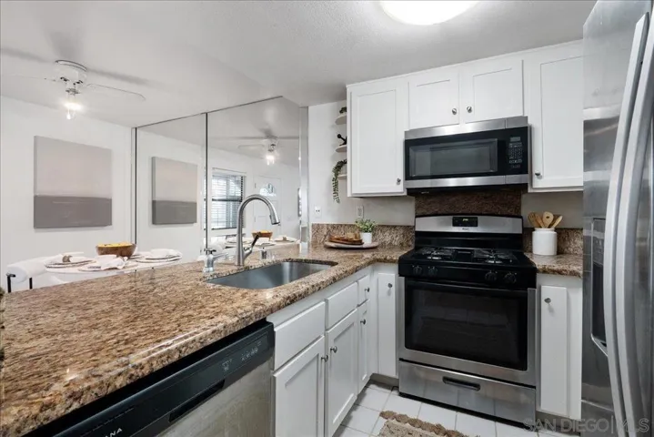 1941 Wellington Ln 7, Vista, California 92081