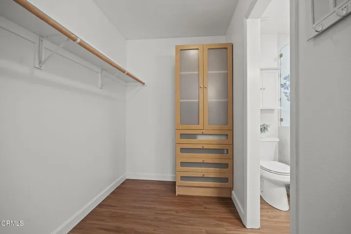 24-web-or-mls-UpmarketMedia_1424Z-57