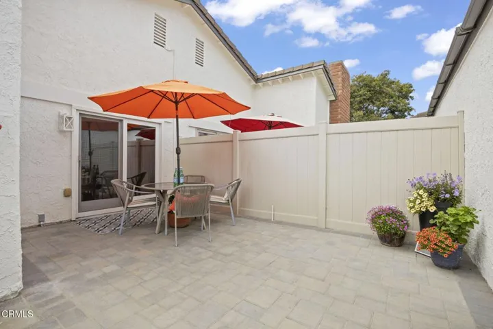 31-web-or-mls-UpmarketMedia_1424Z-80