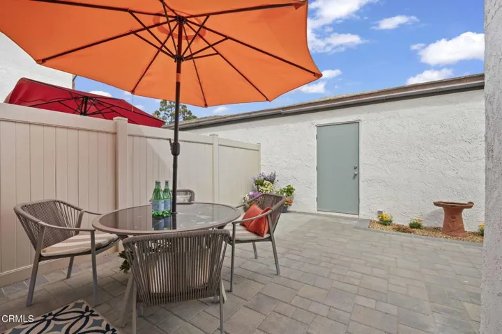 33-web-or-mls-UpmarketMedia_1424Z-86a