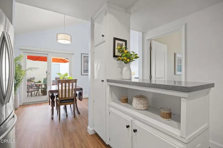 28-web-or-mls-UpmarketMedia_1424Z-69