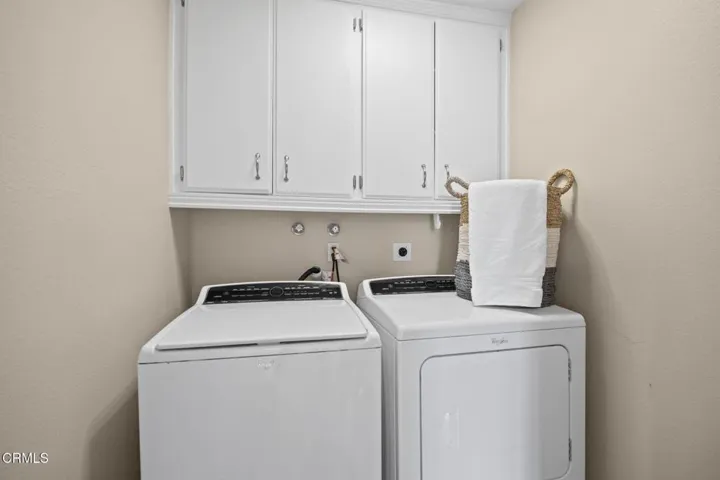 18-web-or-mls-UpmarketMedia_1424Z-39