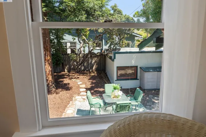 1300 Regent St, Alameda, California 94501