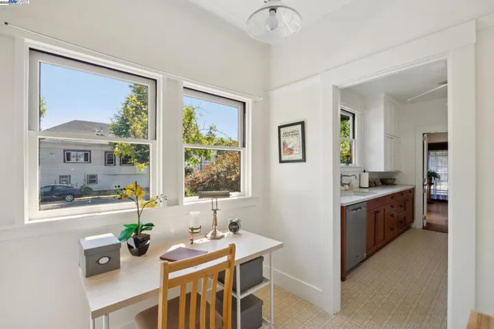 1300 Regent St, Alameda, California 94501