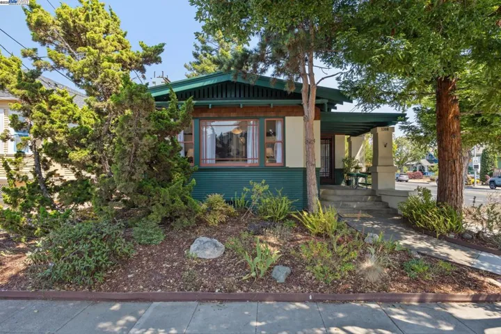 1300 Regent St, Alameda, California 94501