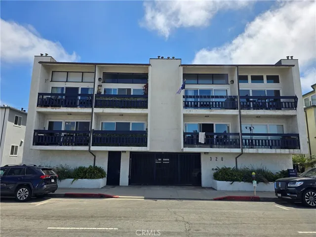320 Hermosa Avenue 105, Hermosa Beach, California 90254