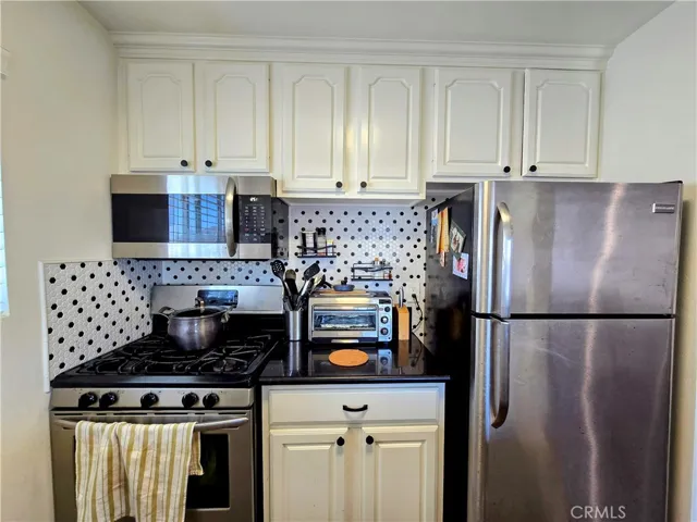 320 Hermosa Avenue 105, Hermosa Beach, California 90254