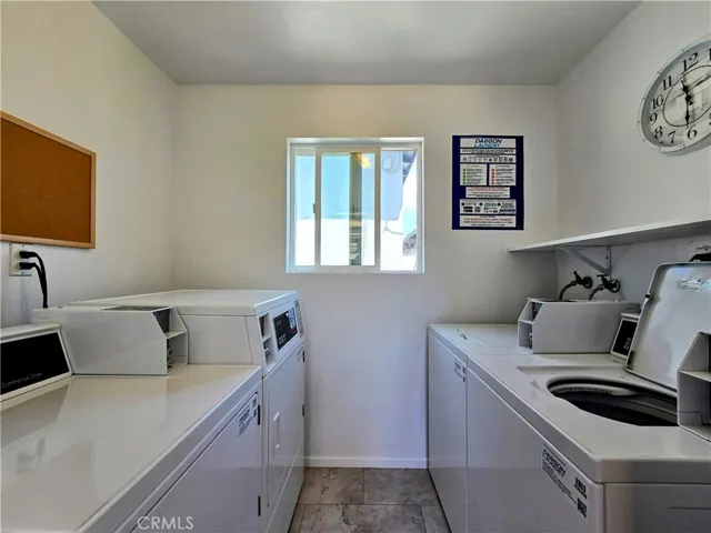 320 Hermosa Avenue 105, Hermosa Beach, California 90254