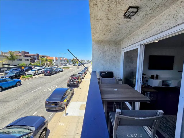 320 Hermosa Avenue 105, Hermosa Beach, California 90254